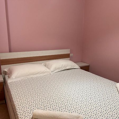 סרנדה Sail Ocean View Apartments מראה חיצוני תמונה