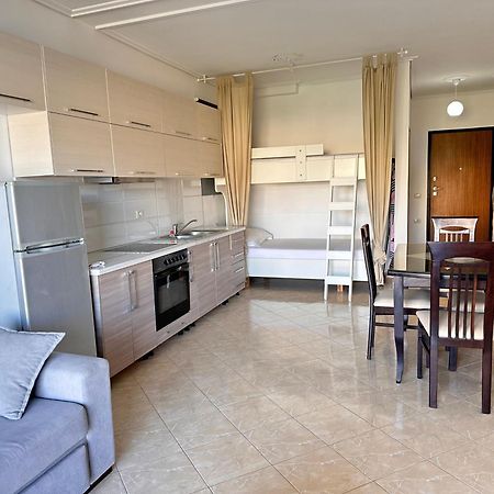 סרנדה Sail Ocean View Apartments מראה חיצוני תמונה